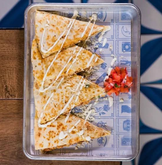 *COCHINITA PIBIL QUESADILLA