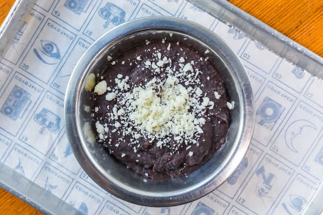 *FRIJOLES NEGROS