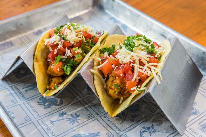 *POLLO AL CARBON TACOS