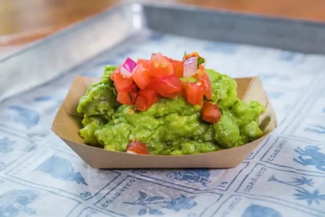 *SIDE GUACAMOLE (GUAC & CHIPS)